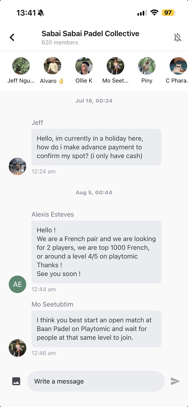 A 620-member community chat